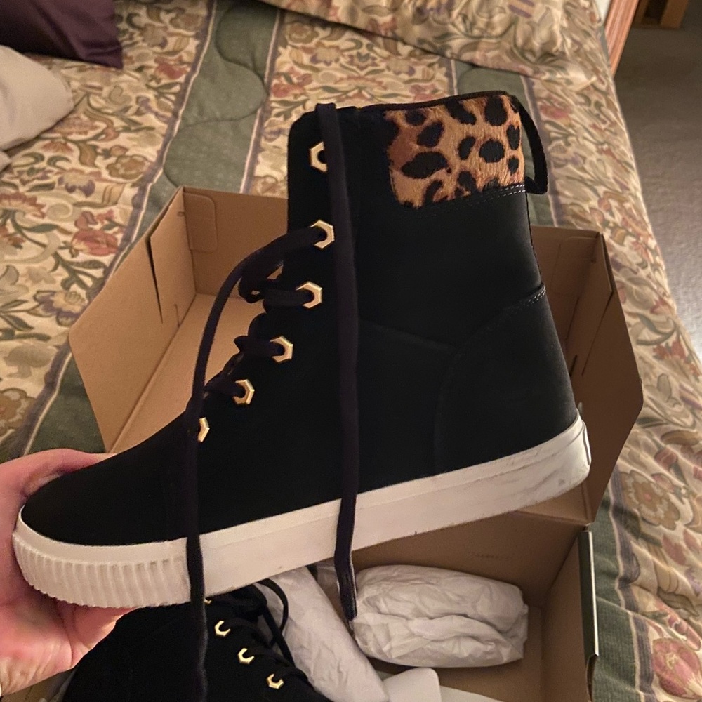 NWT TIMBERLANDS